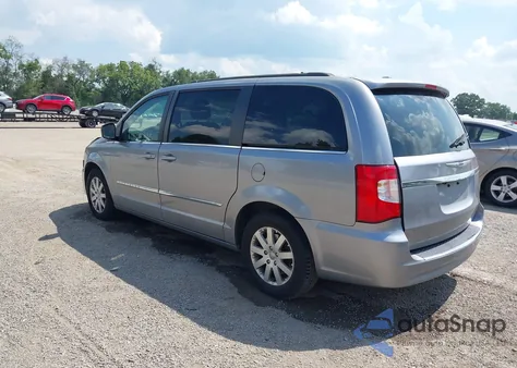 2015 Chrysler Town & Country Touring z USA, uszkodzony, nr VIN 2C4RC1BG0FR513732